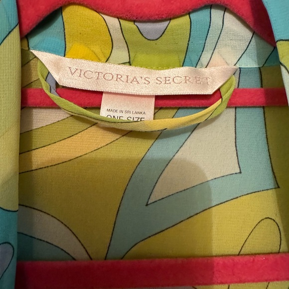 Victoria's Secret Multicolor Patterned Dressing Robe - Picture 3 of 10